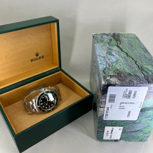 Rolex Submariner 16610 LV Flat Four Image 7